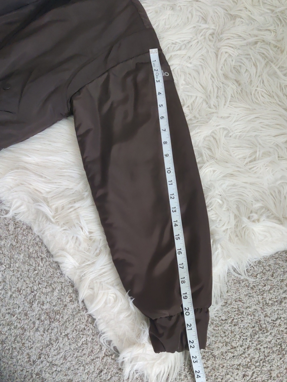Alo Cropped Breakline Bomber Jacket - Picture 13 of 13